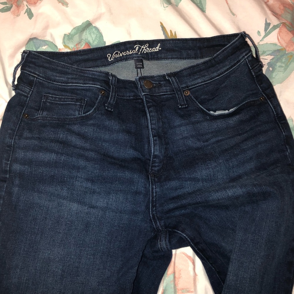 Universal Thread dark blue jeans